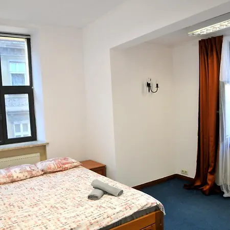 Genius Rooms- 24h Self Check-in Poznan